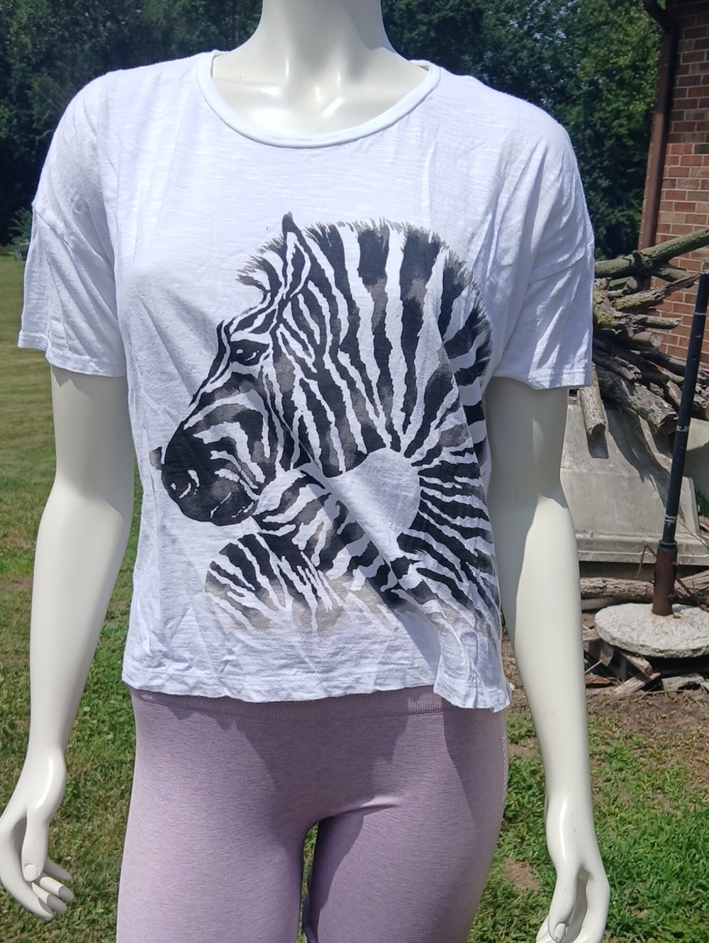 Loft White Zebra Graphic Tee Size Small